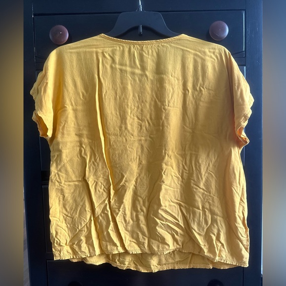 Women’s XL Shirt Bundle - Picture 9 of 13